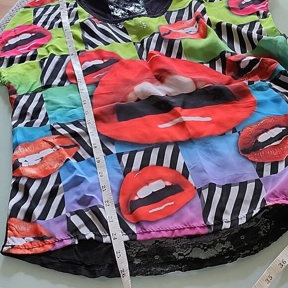 Love J Lauren Moshi Style Lips Top Size XL - Picture 6 of 6